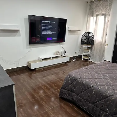 Eden Villa *